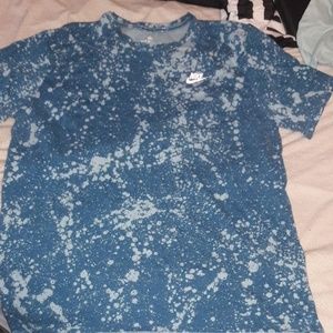 Nike tee
